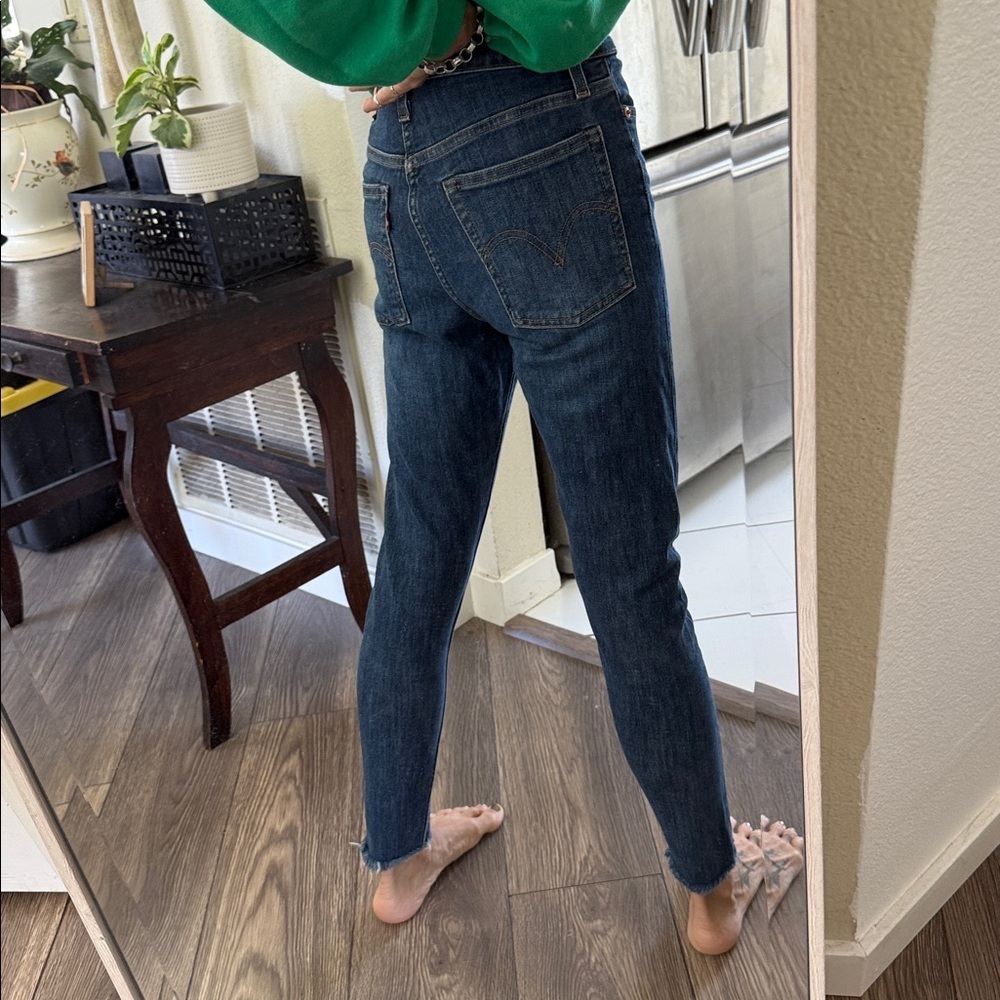 Levi’s wedgie high rise Classic Blue Women's Jeans size 26 - Picture 4 of 5